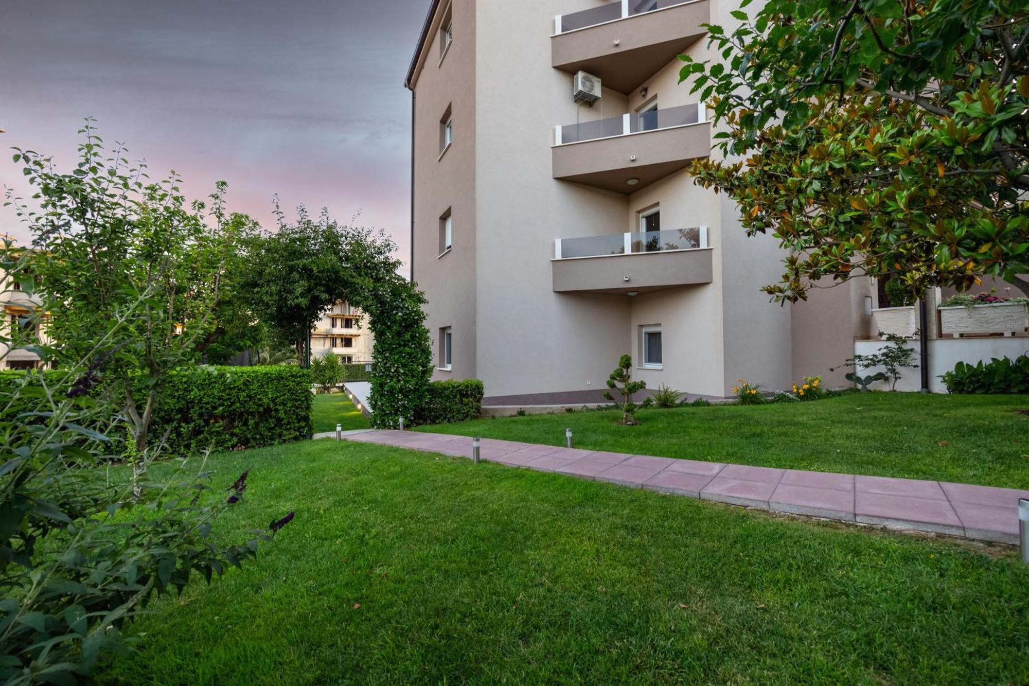 Appartement Sunny Garden à Split Extérieur photo